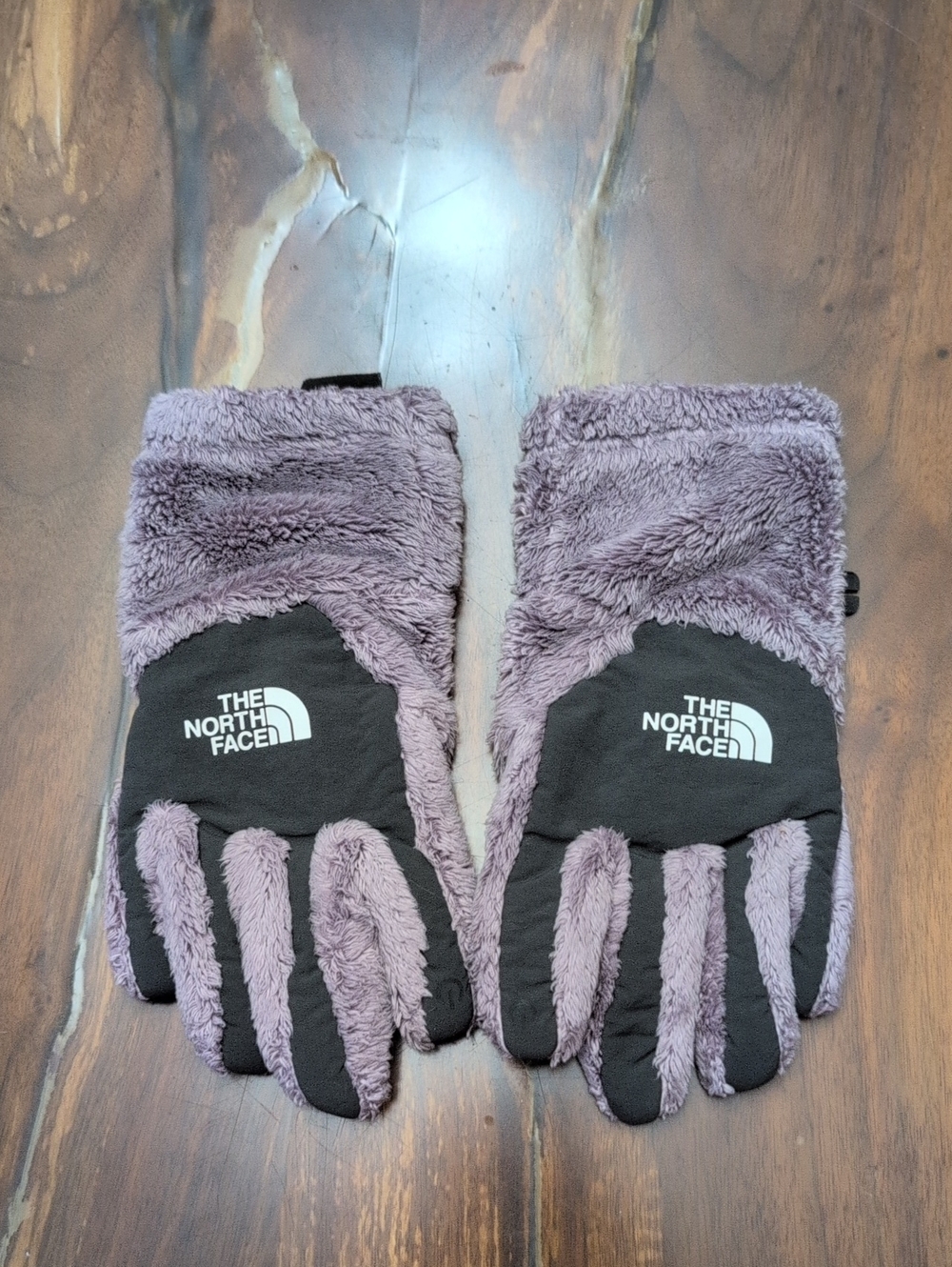 Girls North Face Glovs